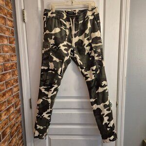 Pacsun Men's Camo Cargo Joggers - Size L
